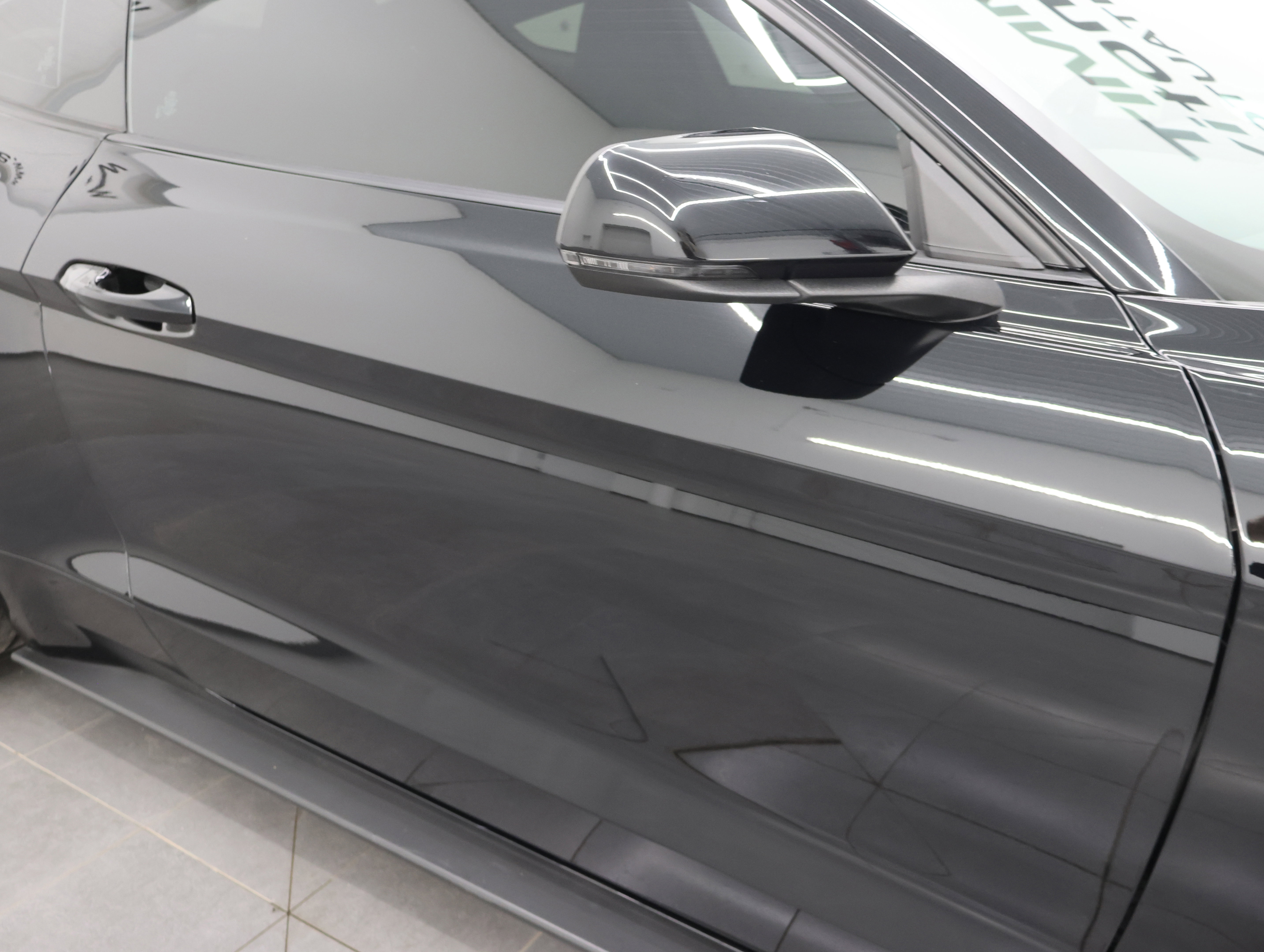 Used 2016 Ford Mustang Shelby GT350R w/ GT350R Equipment Group 920A RWD image 22