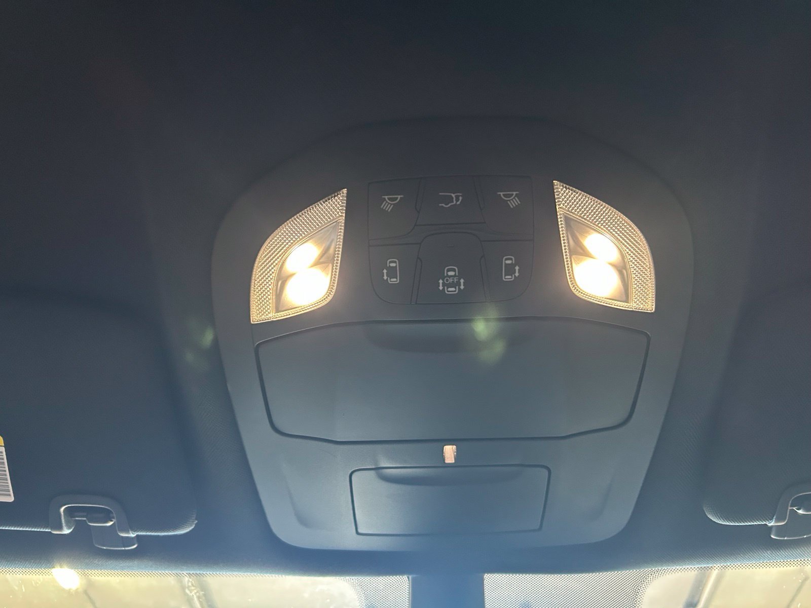 Used 2025 Chrysler Pacifica Select FWD image 21