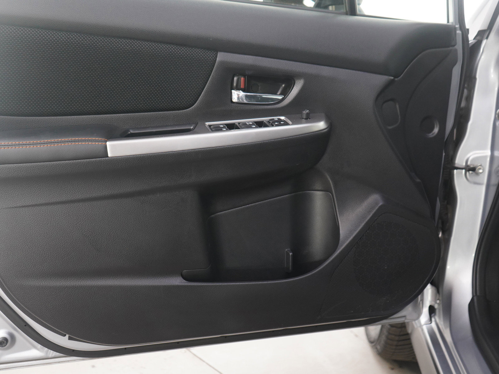 Used 2016 Subaru Crosstrek 2.0i Premium image 18