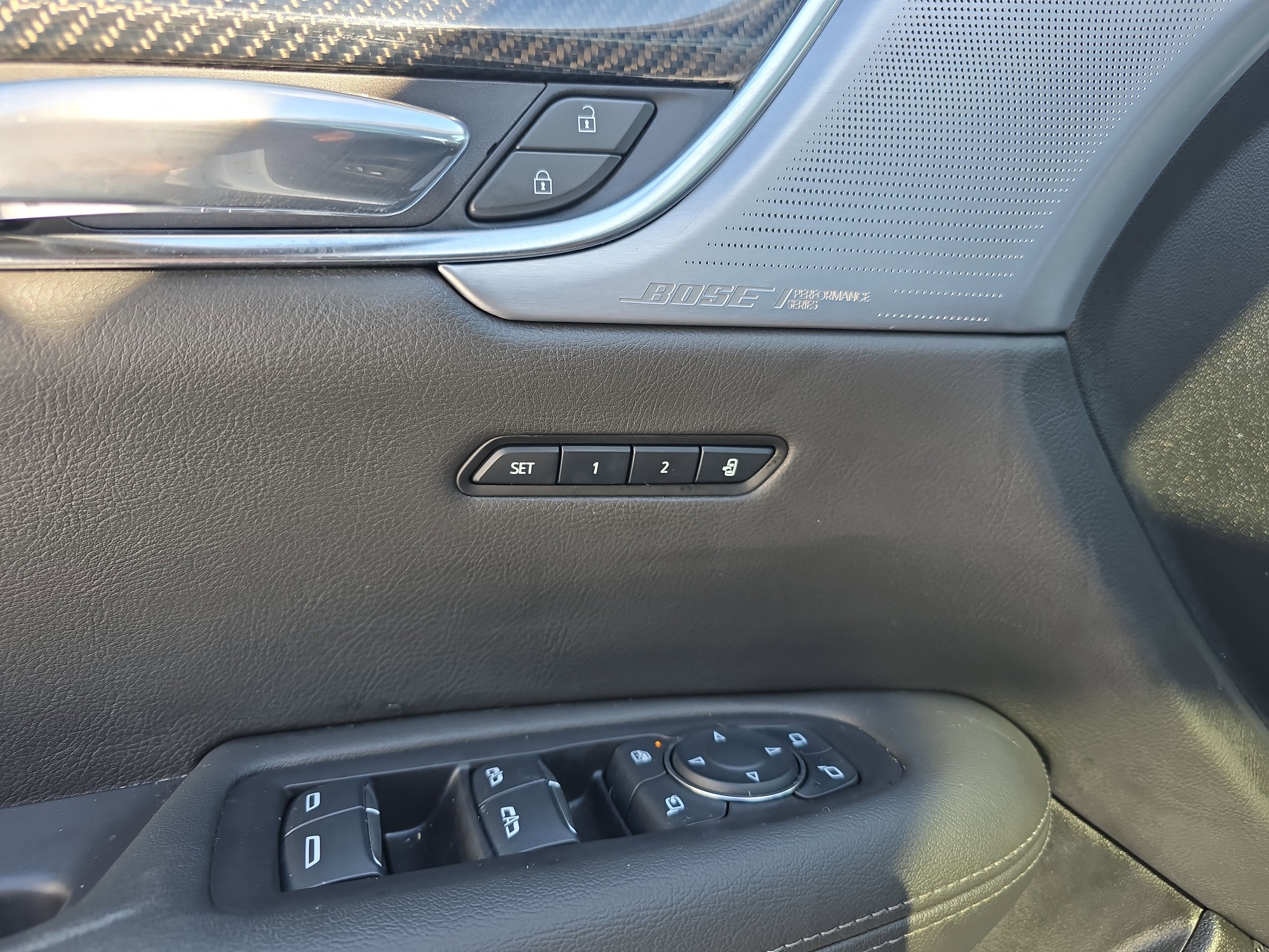 Used 2024 Cadillac XT6 Sport w/ LPO, Onyx Lite Package image 18