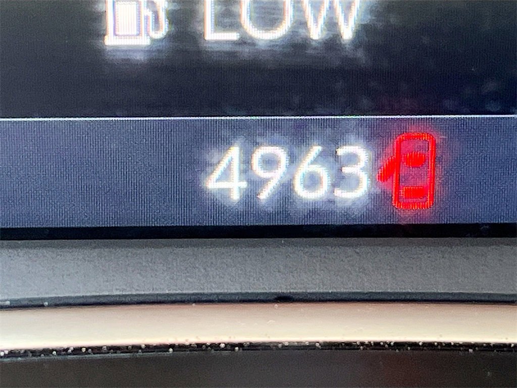 Used 2024 GMC Terrain AT4 w/ Tech Package image 12