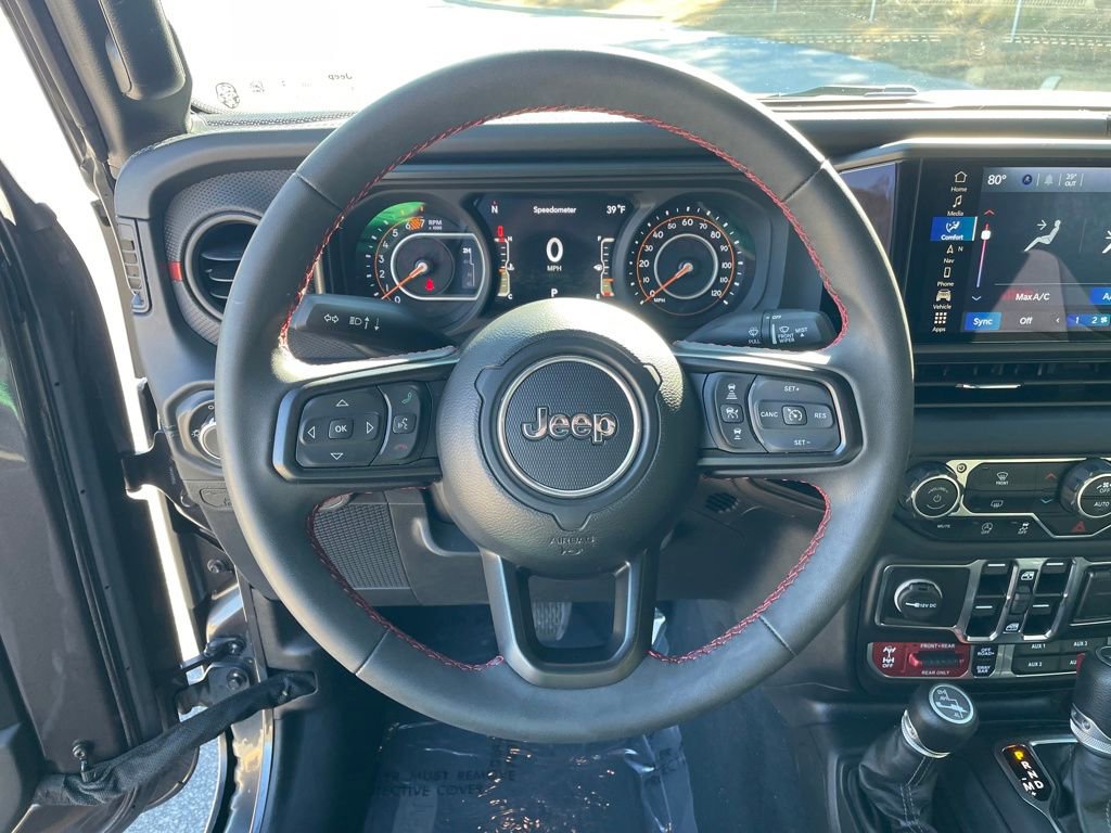 Used 2024 Jeep Wrangler Unlimited Rubicon w/ Technology Group image 13