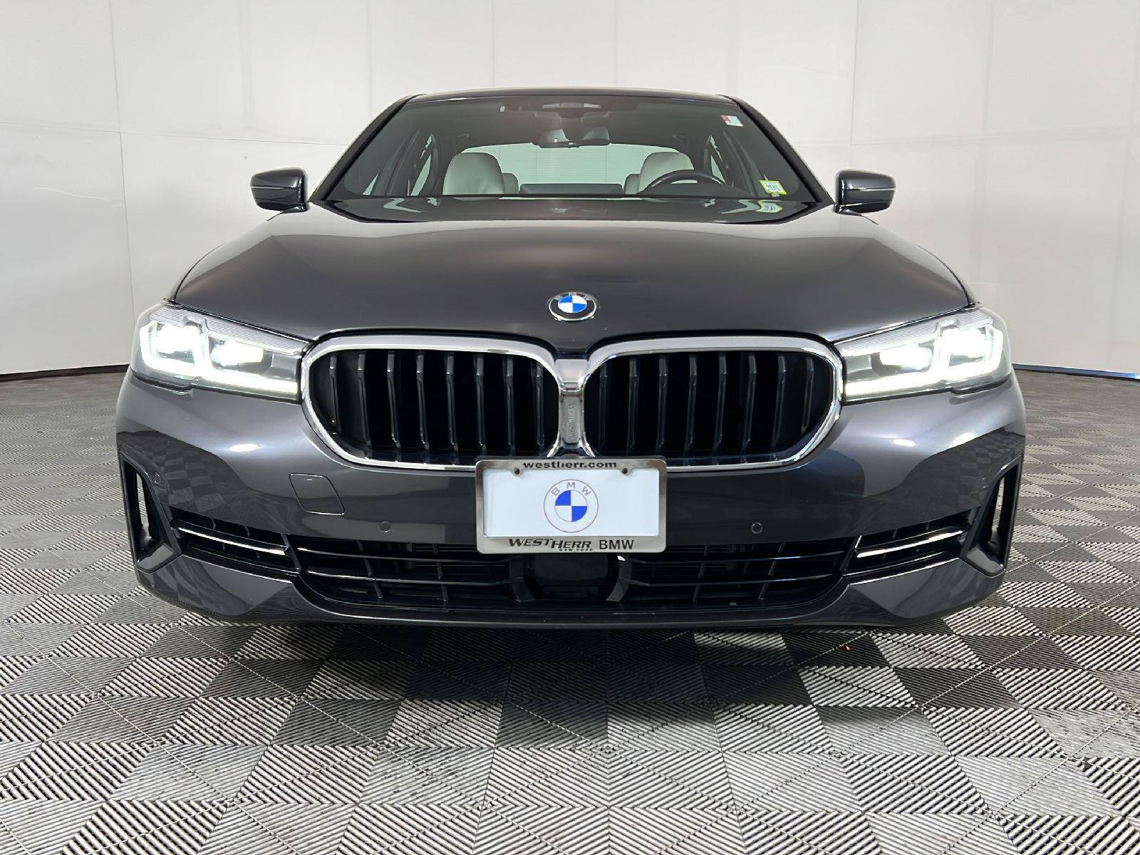 Used 2022 BMW 540i xDrive w/ Premium Package AWD/4WD image 13