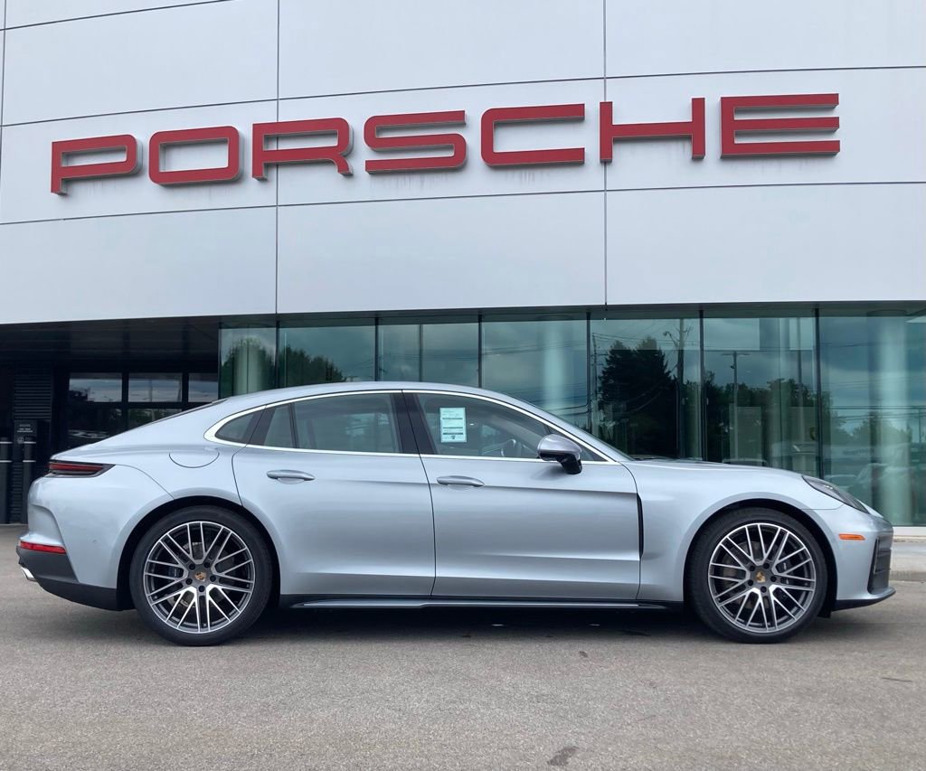 New 2025 Porsche Panamera image 15