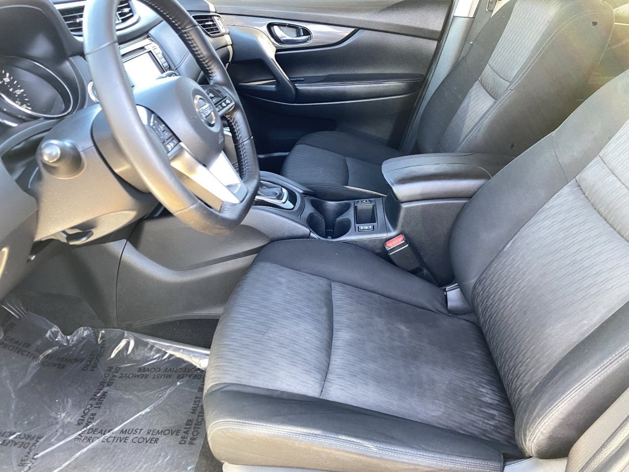 Certified 2020 Nissan Rogue SV FWD image 28