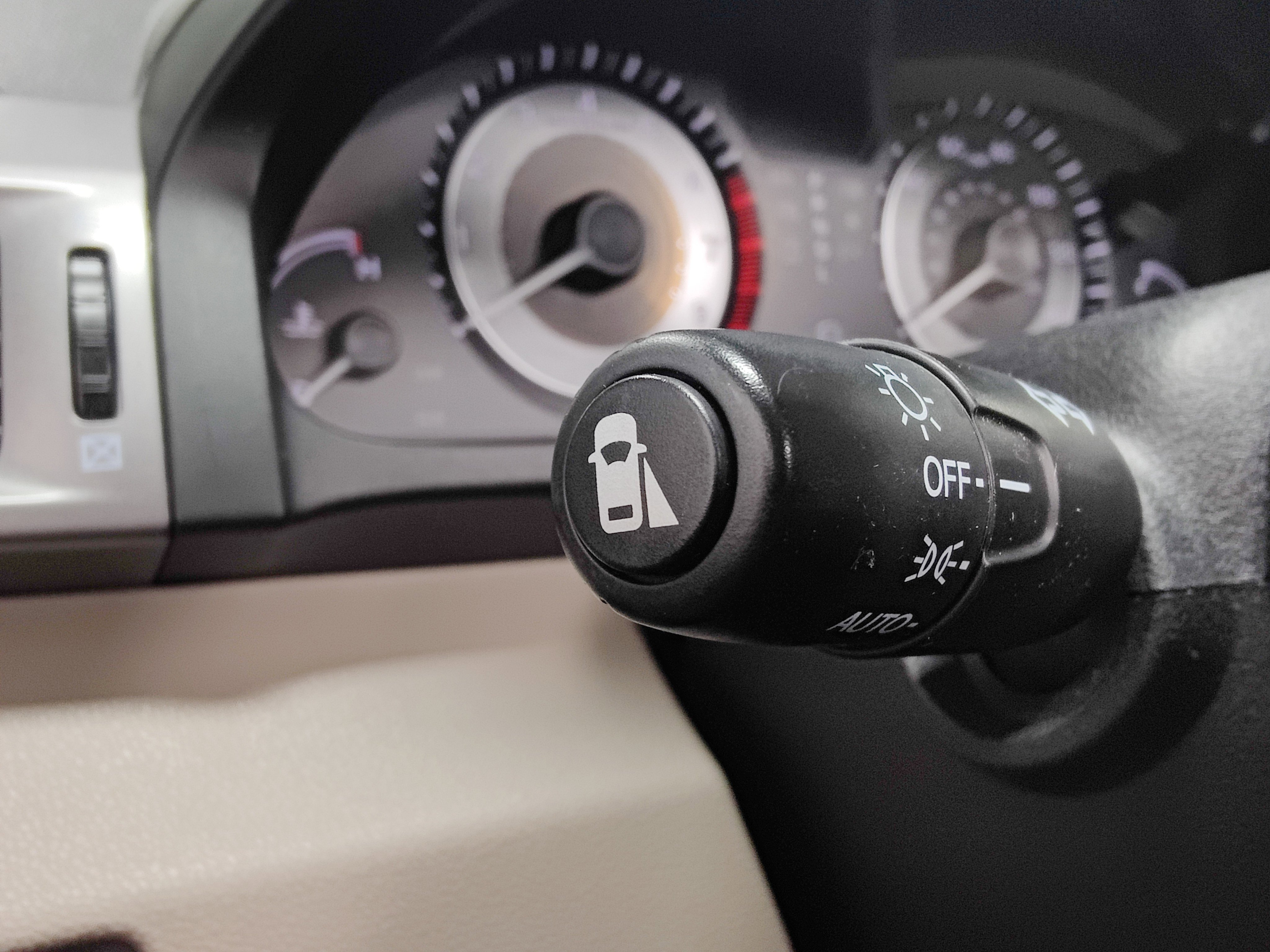 Used 2016 Honda Odyssey EX-L image 25