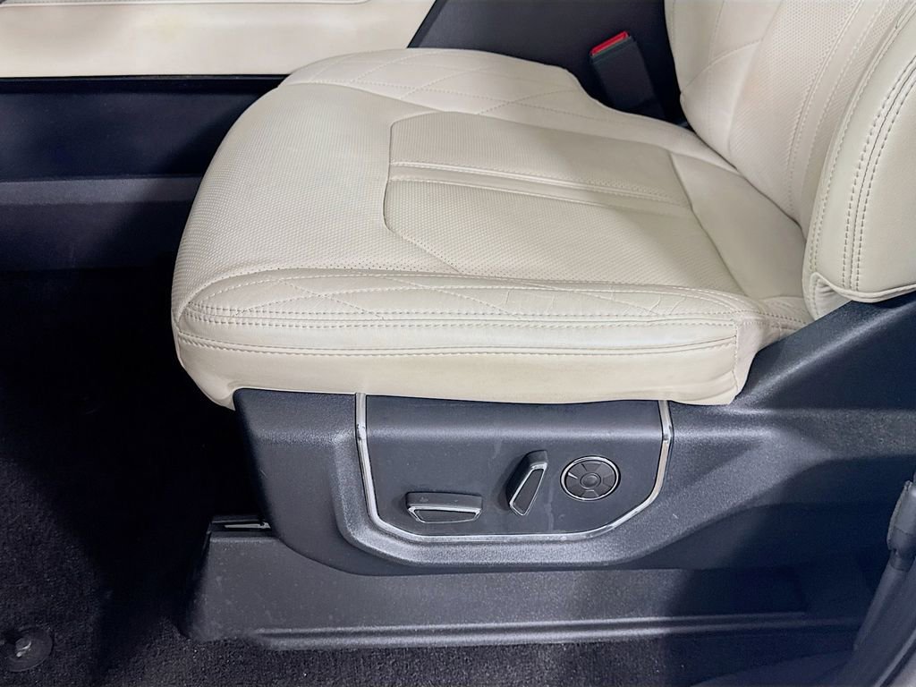 Used 2020 Ford Expedition Platinum image 22