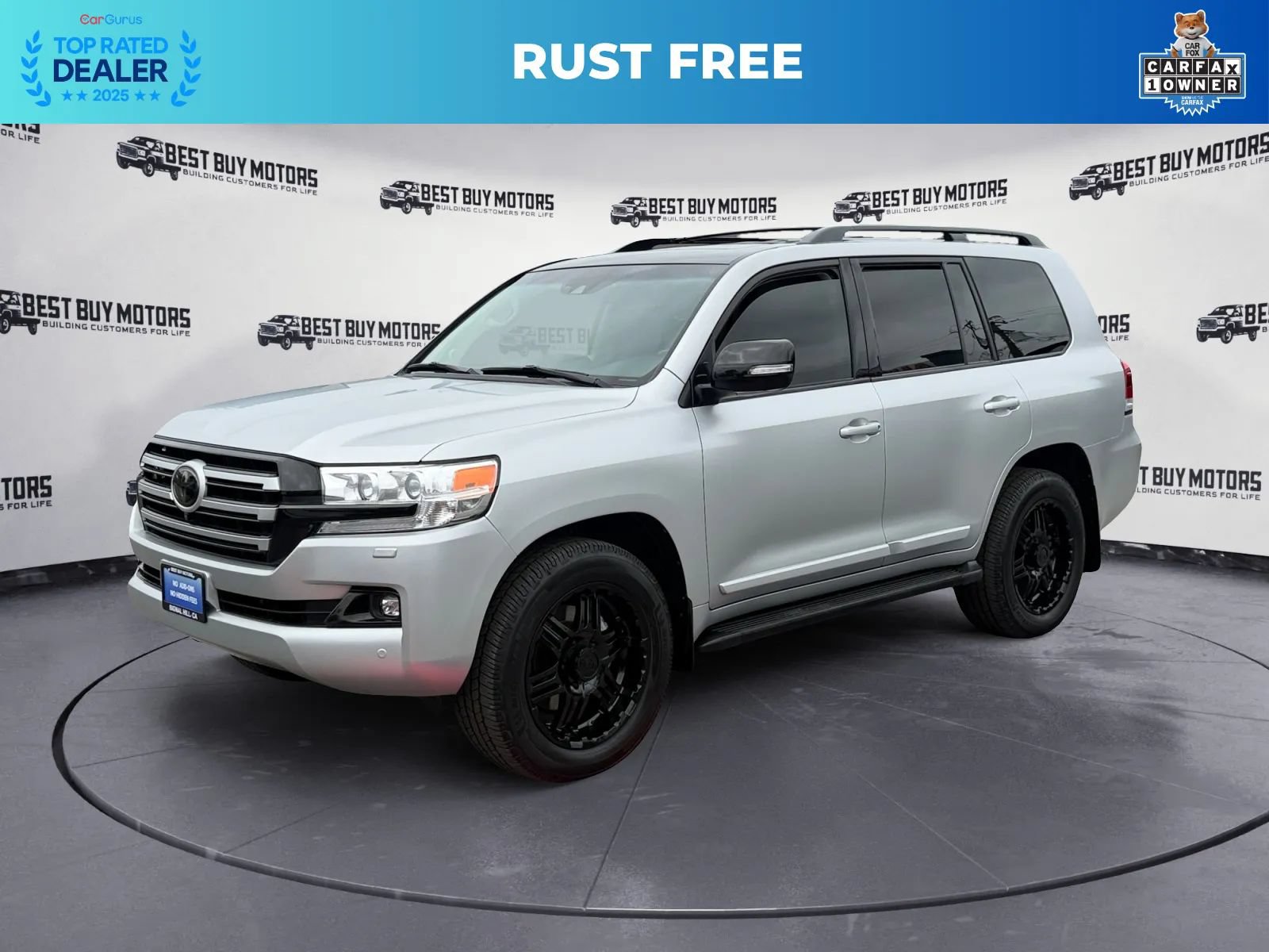 Used 2017 Toyota Land Cruiser AWD/4WD image 3