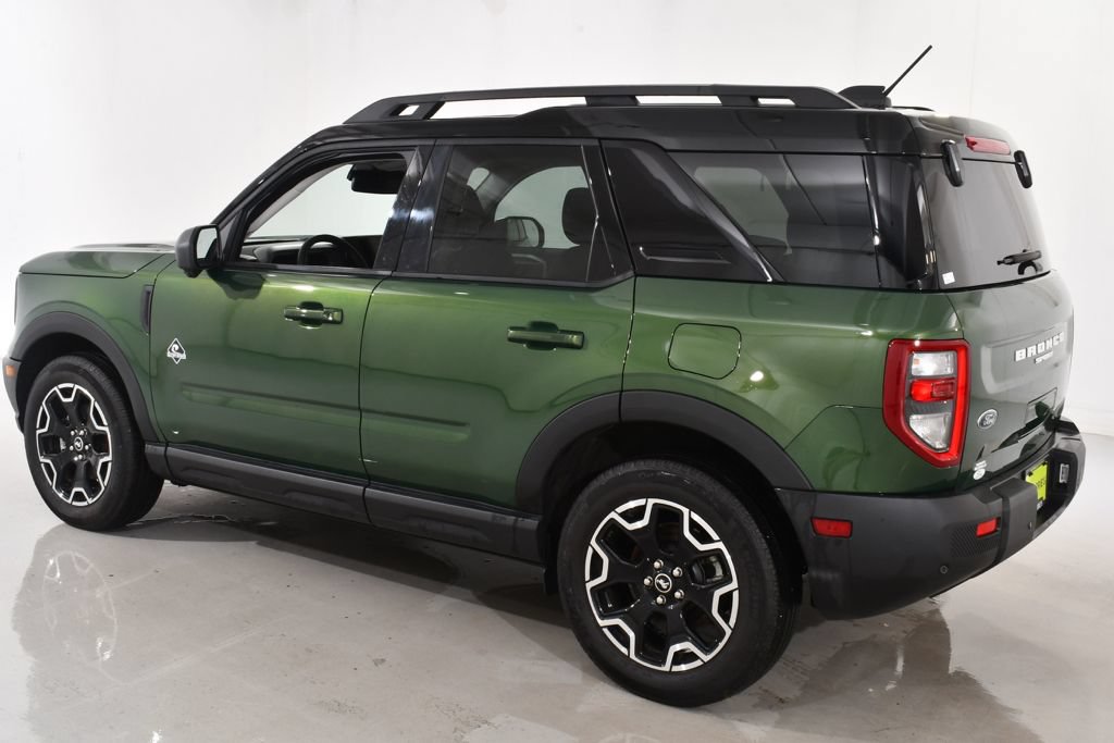 Used 2025 Ford Bronco Sport Outer Banks w/ Outer Banks Tech Package+ AWD/4WD image 15