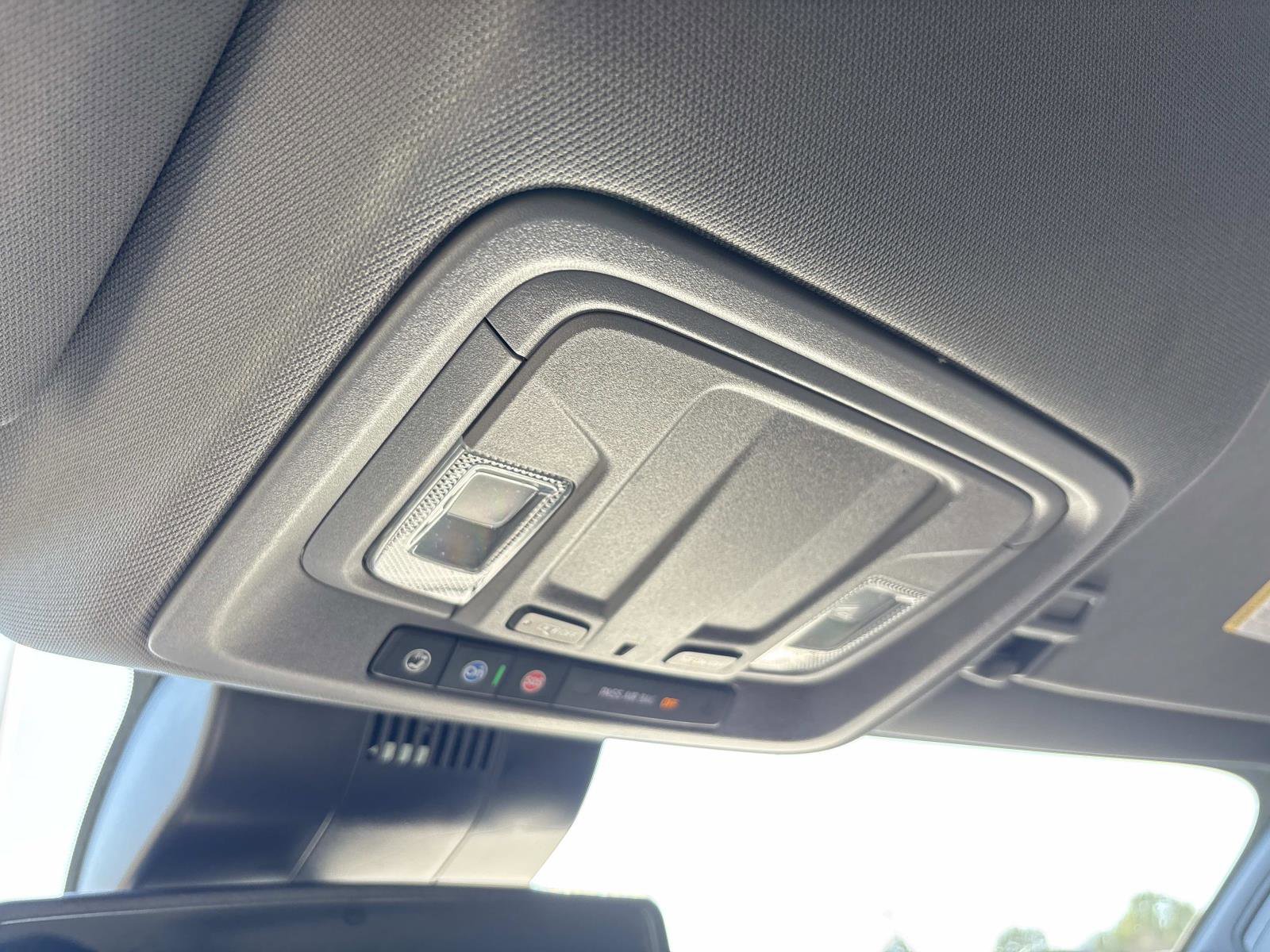 Certified 2022 GMC Sierra 1500 SLT w/ SLT Convenience Package image 25