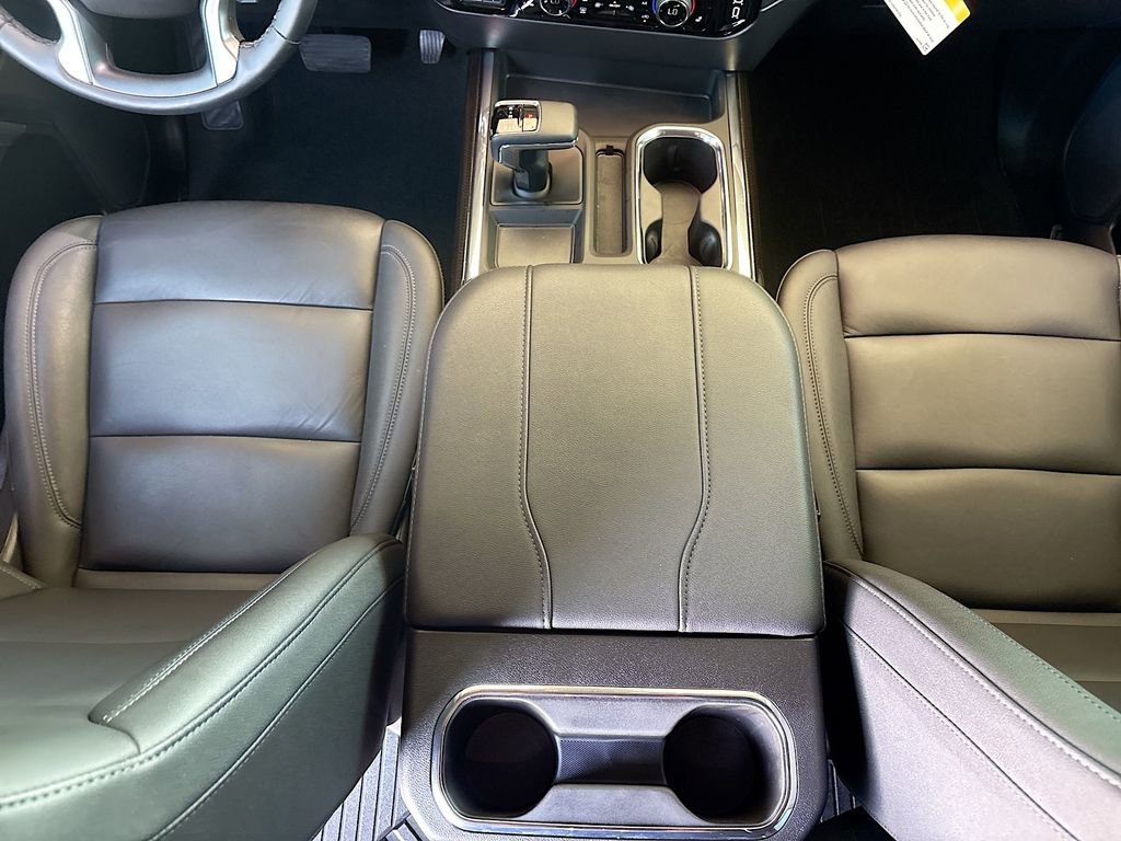 Used 2025 Chevrolet Silverado 1500 LT Trail Boss w/ Convenience Package II AWD/4WD image 16