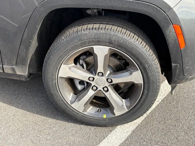 New 2026 Jeep Grand Cherokee Limited image 11