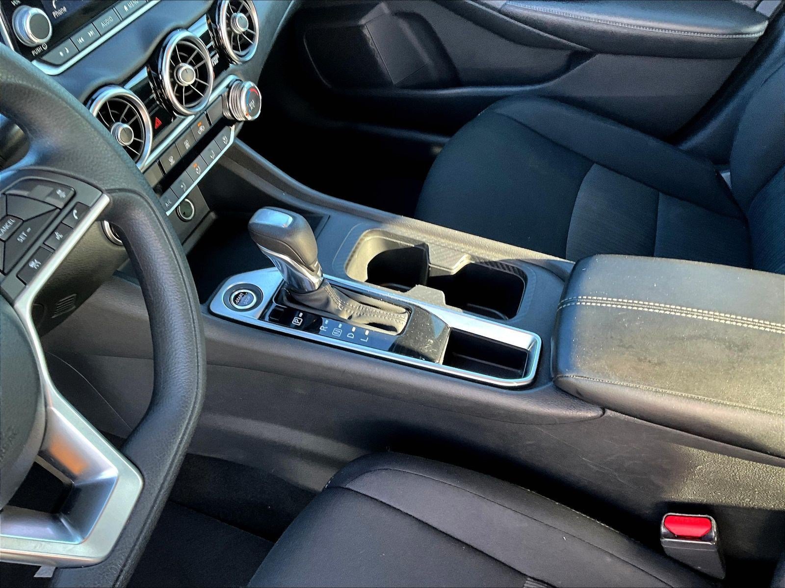 Used 2023 Nissan Sentra SV FWD image 18