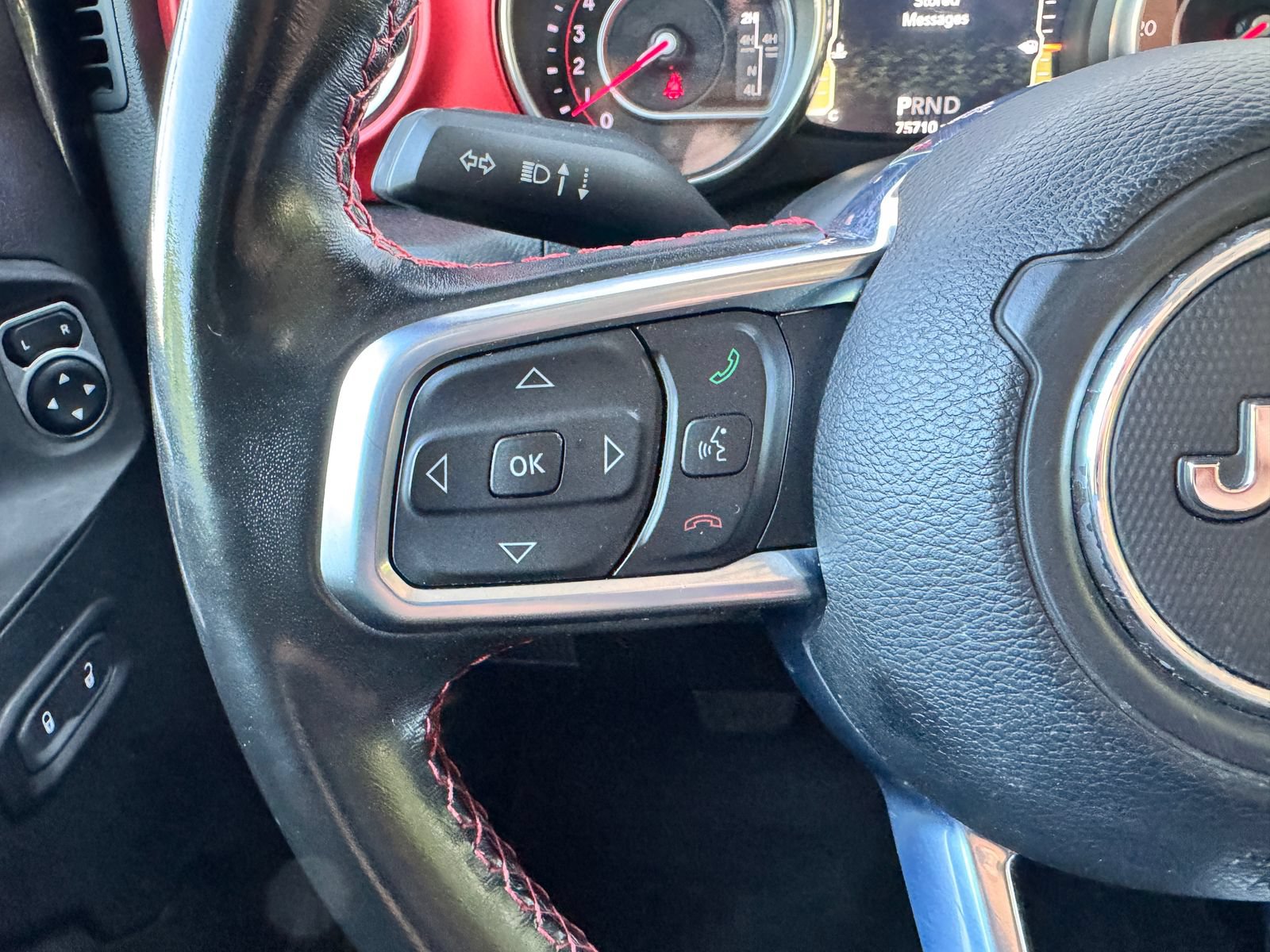 Used 2021 Jeep Wrangler Rubicon AWD/4WD image 16