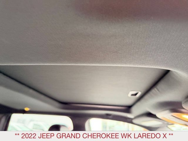 Certified 2022 Jeep Grand Cherokee Laredo X image 12
