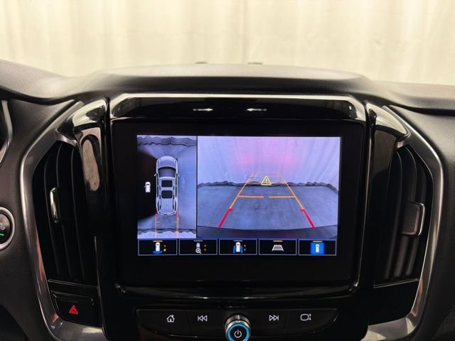Used 2023 Chevrolet Traverse LT w/ Rear Camera Mirror Package AWD/4WD image 19