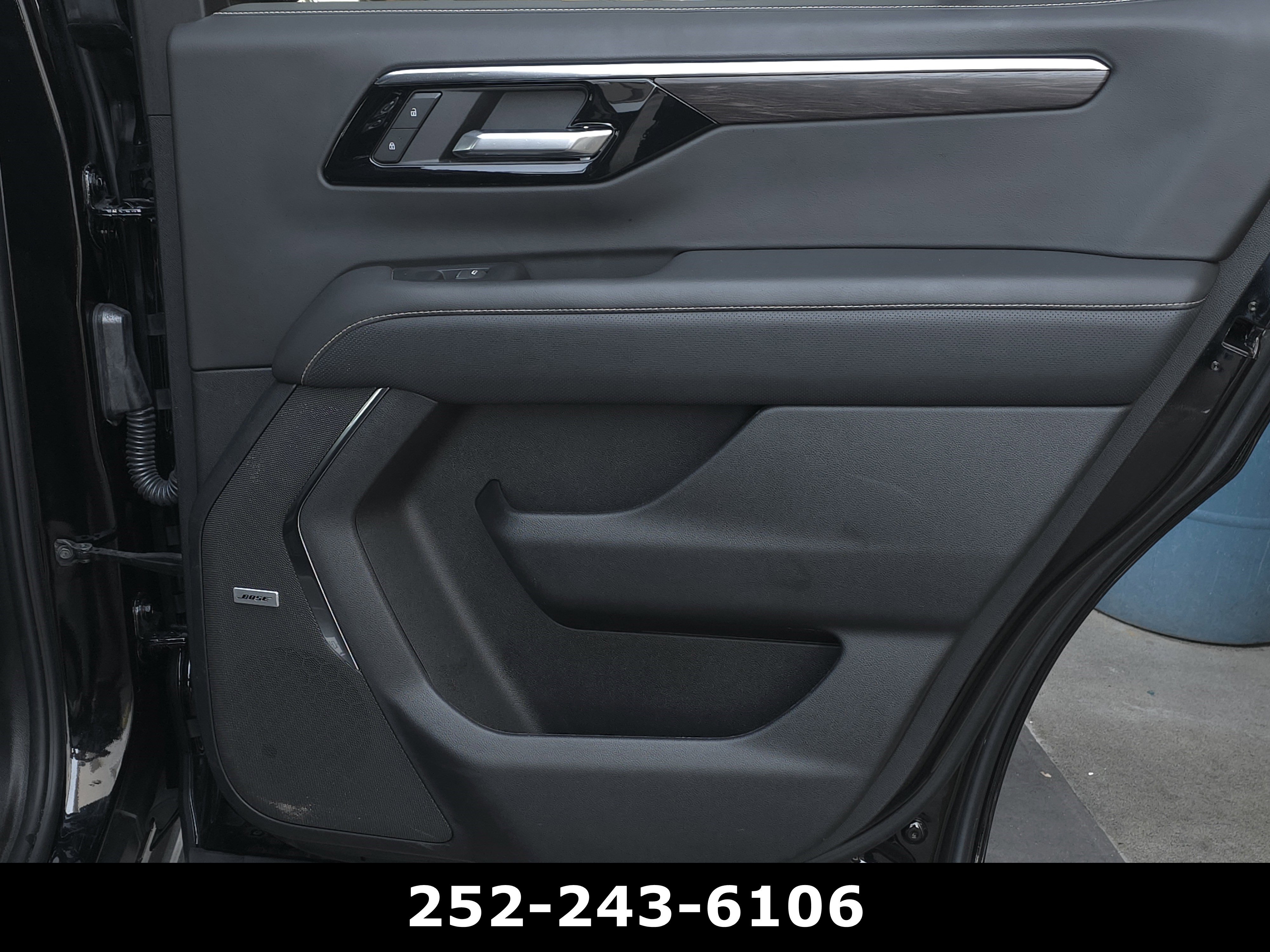 Used 2025 Chevrolet Tahoe Premier RWD image 46