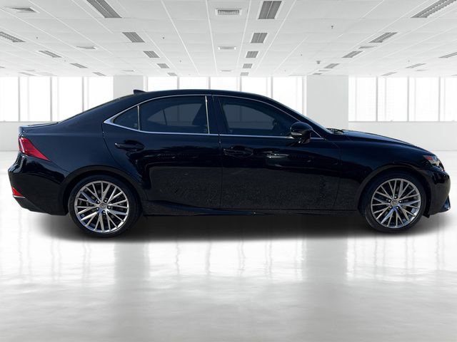 Used 2016 Lexus IS 300 AWD image 3