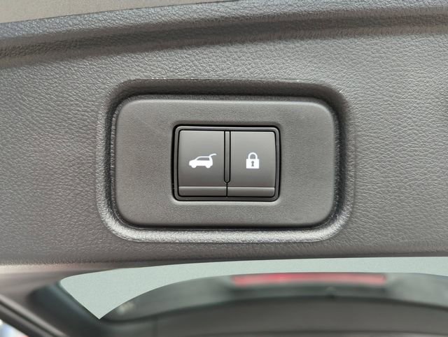 New 2026 Nissan Pathfinder SL FWD image 18