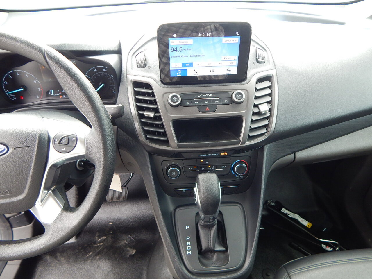 Used 2020 Ford Transit Connect XL image 24