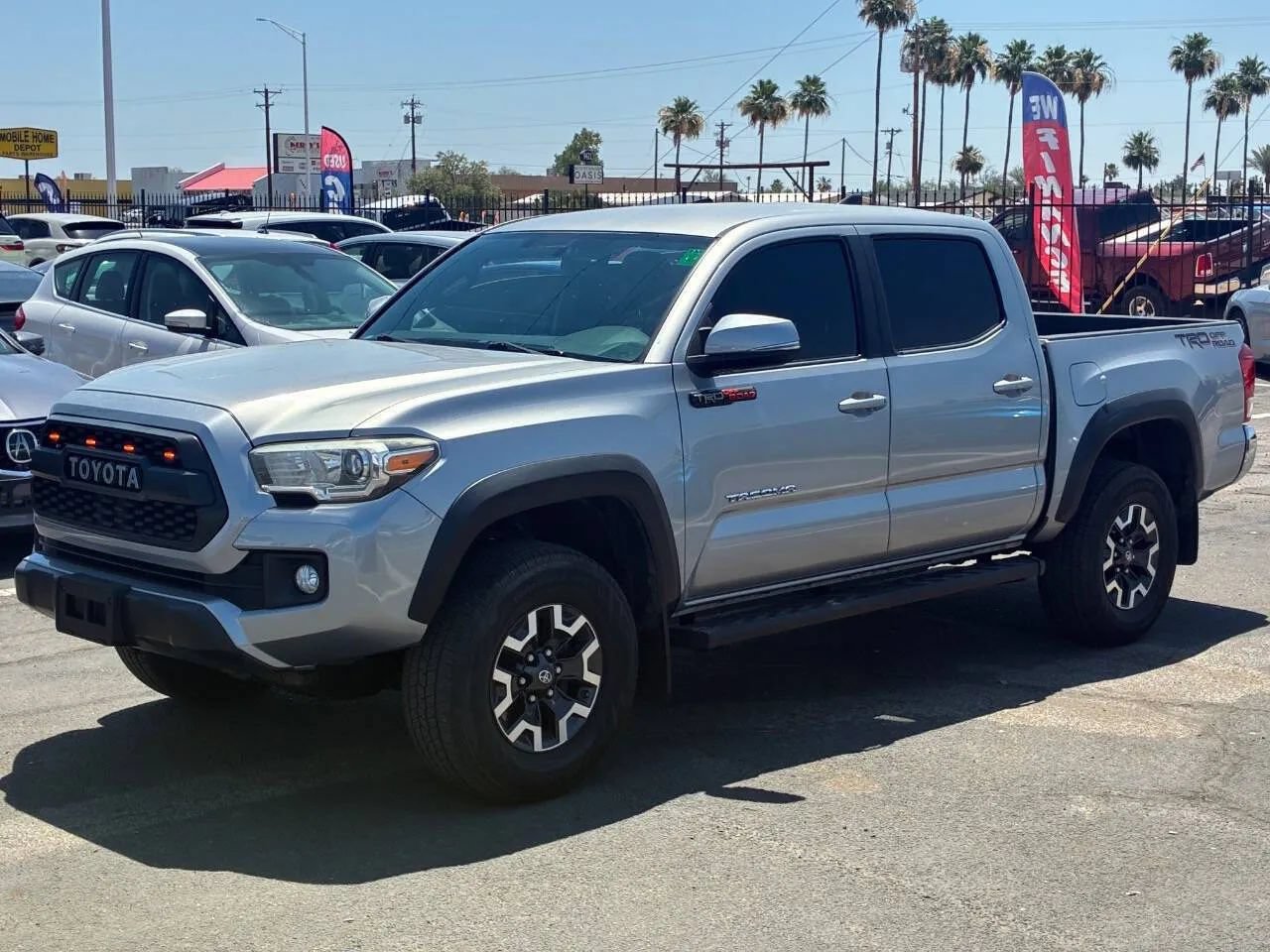 Used 2017 Toyota Tacoma TRD Off-Road w/ Tow Package RWD image 2