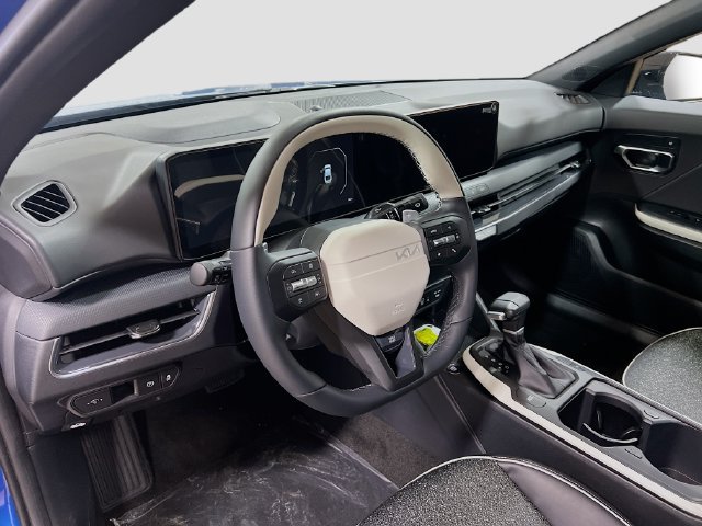 New 2025 Kia K4 EX w/ GT-Line Sunroof Package FWD image 9