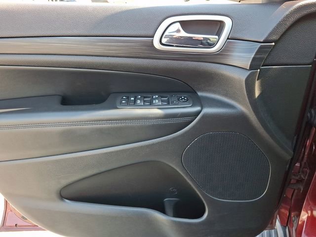 Used 2020 Jeep Grand Cherokee Laredo w/ Quick Order Package 2BN North image 12