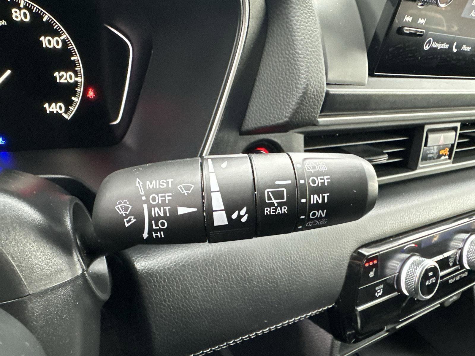 Certified 2025 Honda Pilot Touring image 18