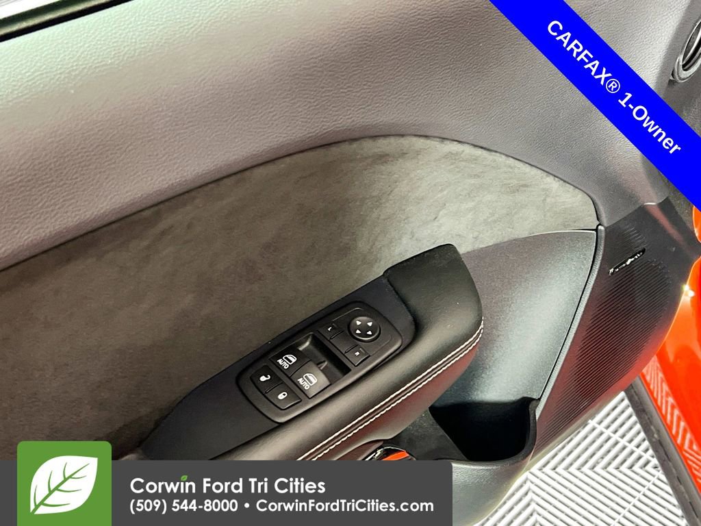 Used 2016 Dodge Challenger SRT Hellcat image 11