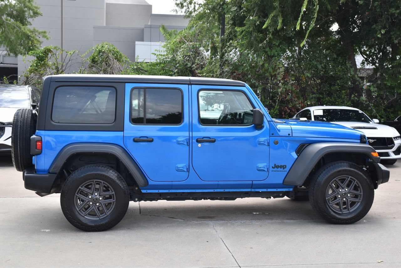 Used 2024 Jeep Wrangler Unlimited Sport AWD/4WD image 6
