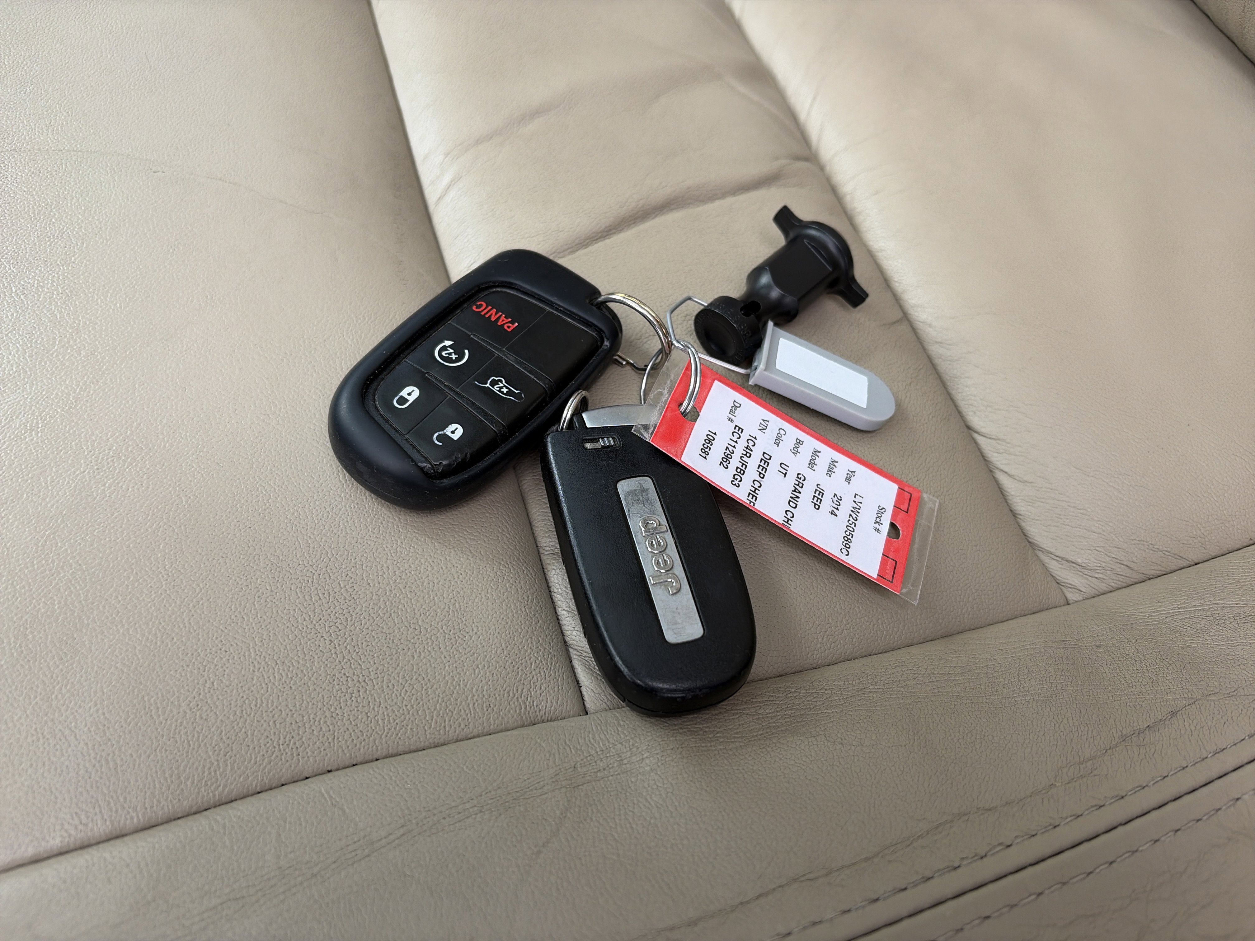 Used 2014 Jeep Grand Cherokee Limited image 31