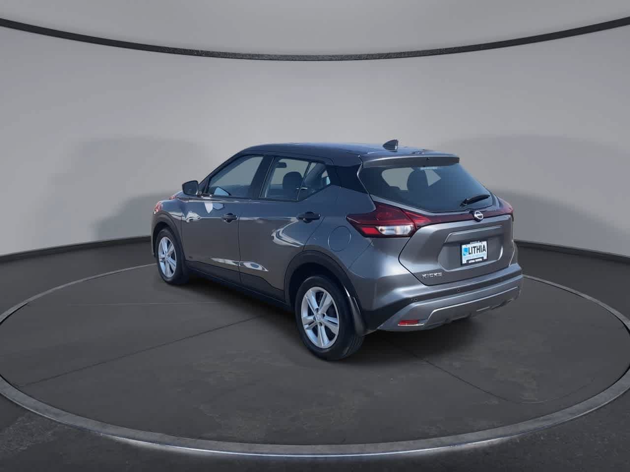 Used 2023 Nissan Kicks S FWD image 6