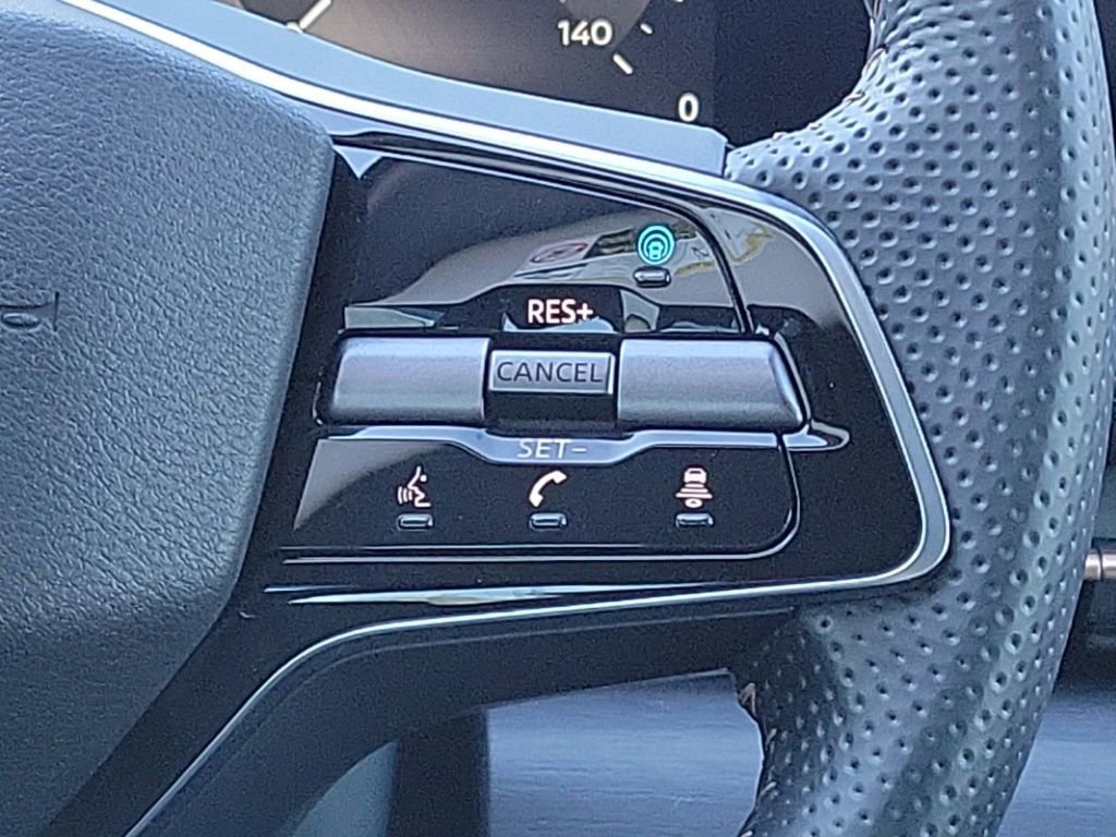 Used 2023 Nissan Ariya FWD image 23