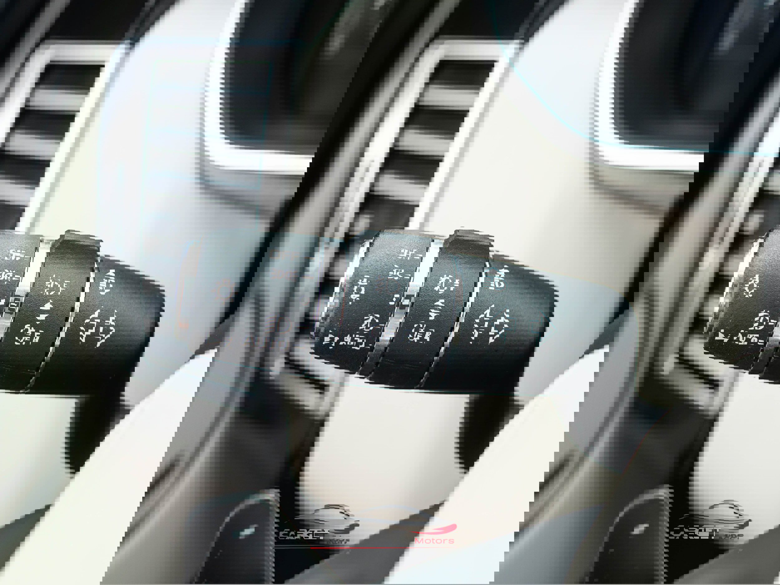 Used 2020 Land Rover Range Rover Long Wheelbase HSE image 31