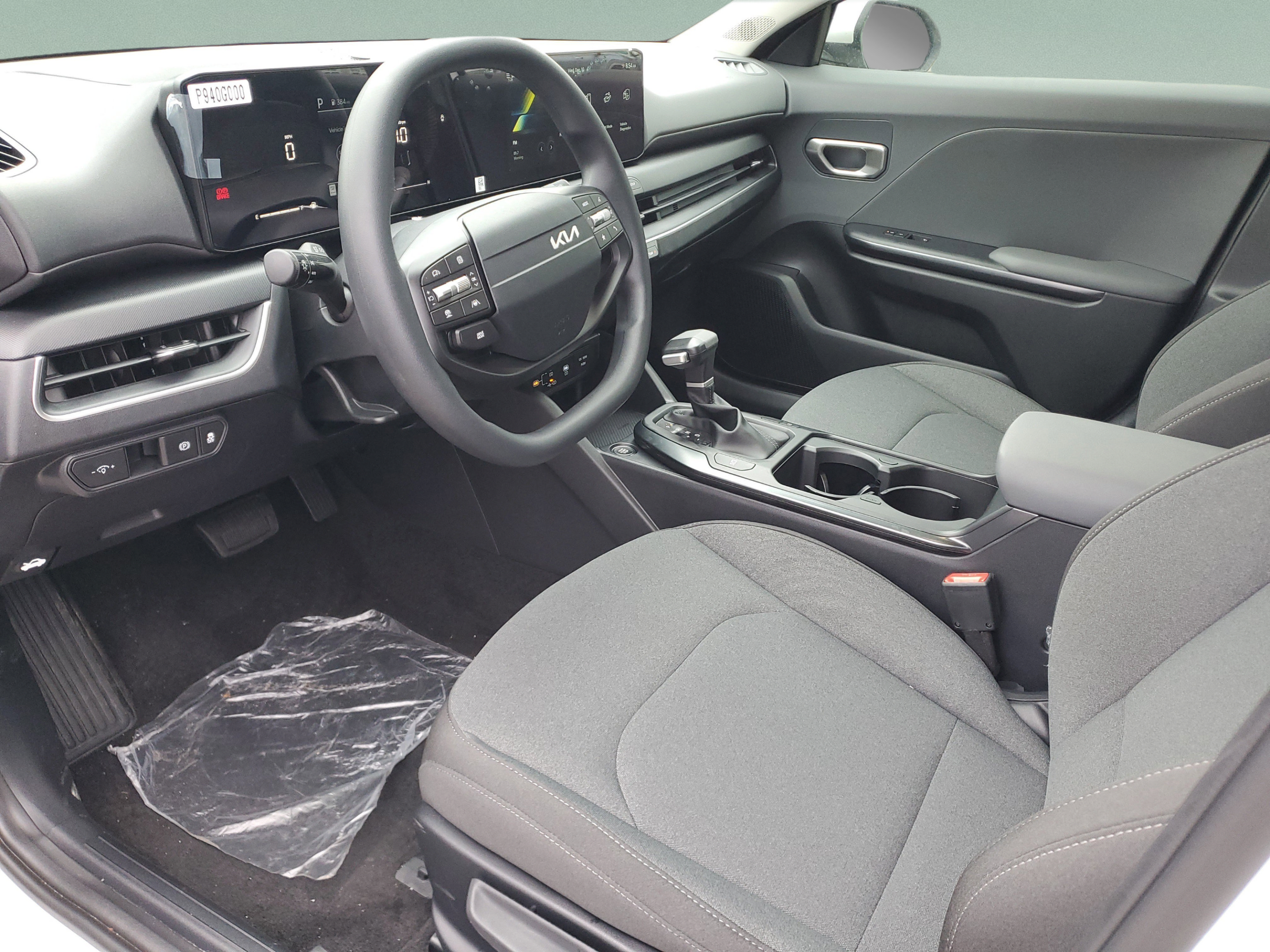 New 2025 Kia K4 FWD image 10