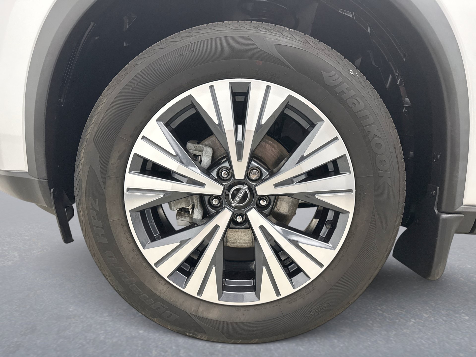 Used 2023 Nissan Rogue SV AWD/4WD image 23