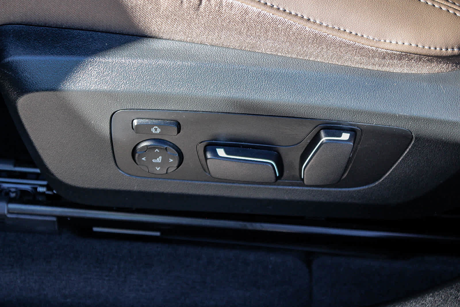 Used 2025 BMW X3 xDrive30i w/ Premium Package image 21