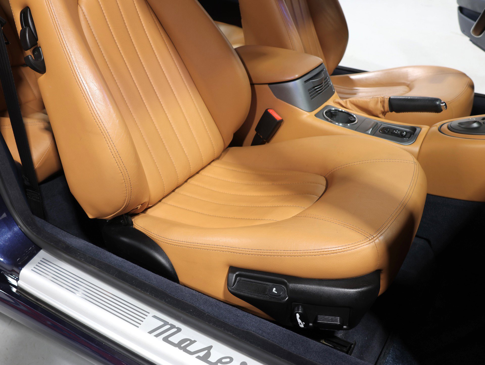 Used 2004 Maserati Coupe image 76