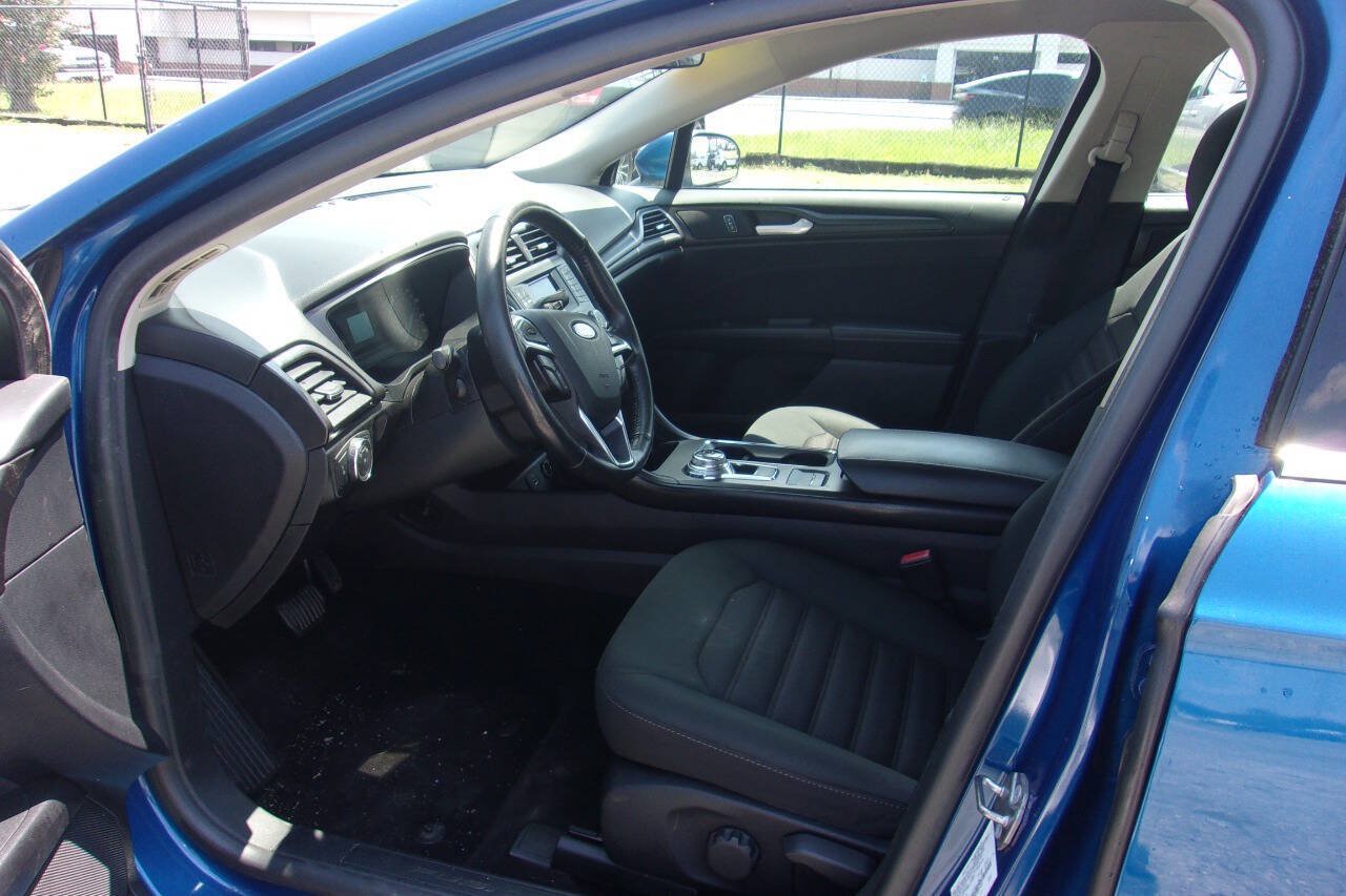 Used 2018 Ford Fusion S w/ Equipment Group 101A FWD image 10