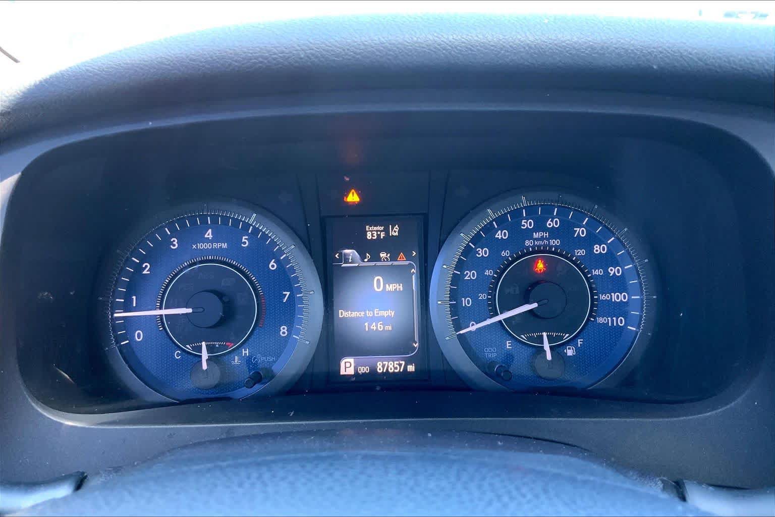 Used 2018 Toyota Sienna LE w/ Carpet Mat Package FWD image 26