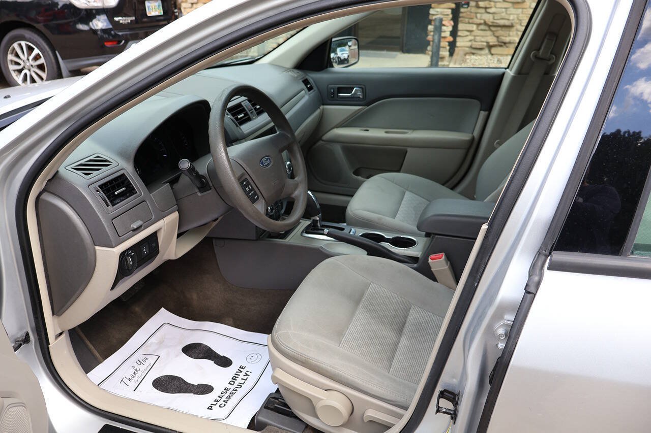 Used 2012 Ford Fusion S FWD image 13