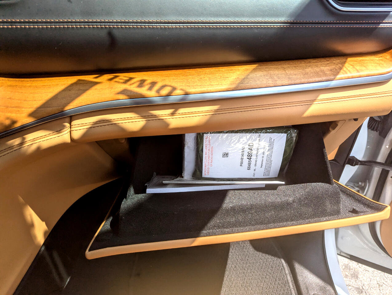 Used 2021 Jeep Grand Cherokee L Summit image 36