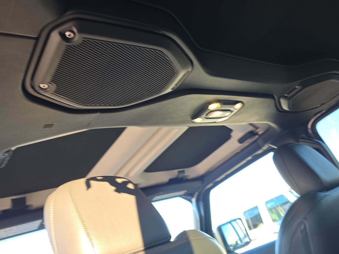 Used 2022 Jeep Wrangler Unlimited Sahara w/ Cold Weather Group image 45