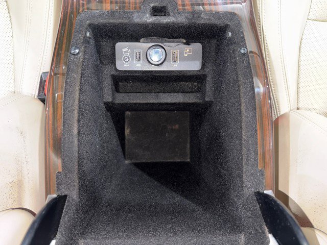 Used 2015 Land Rover Range Rover Supercharged image 25