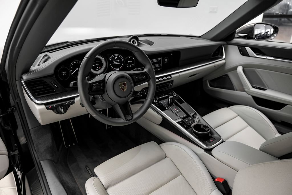Used 2024 Porsche 911 Turbo AWD/4WD image 9