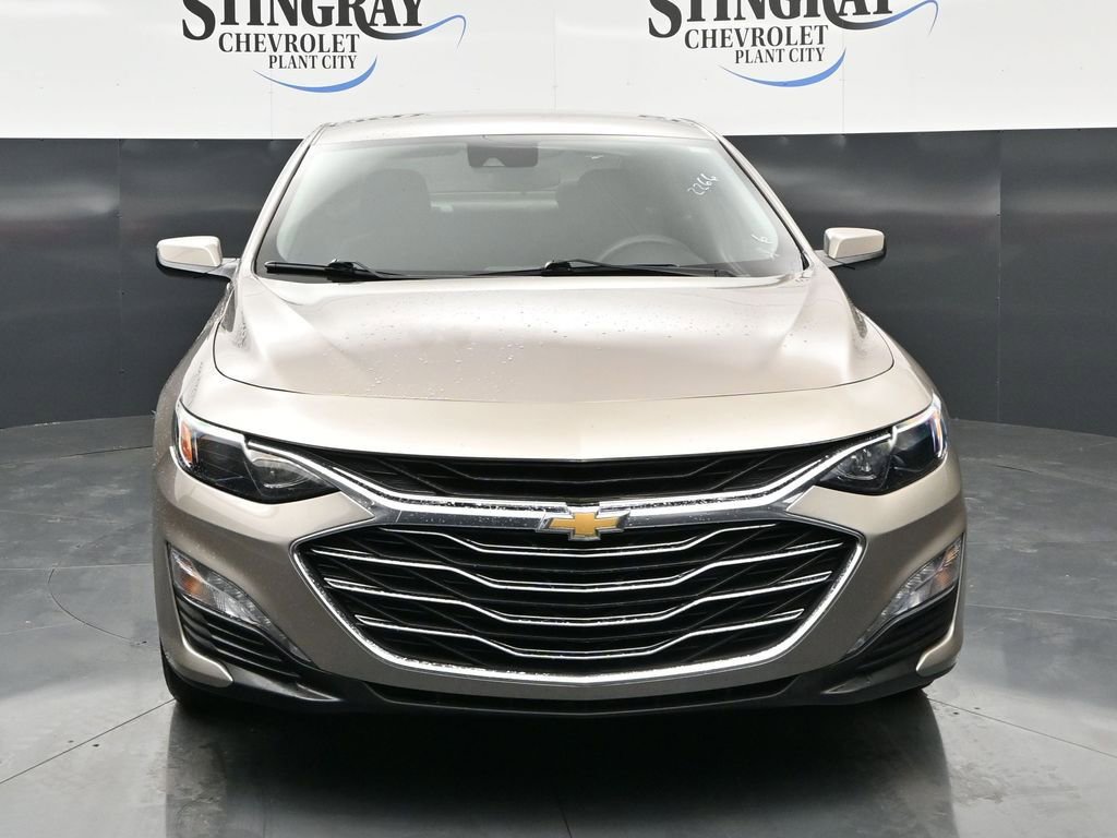 Used 2024 Chevrolet Malibu LT FWD image 2