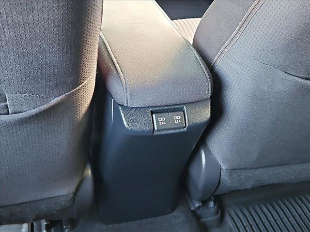 Used 2021 Toyota Prius Prime LE FWD image 16
