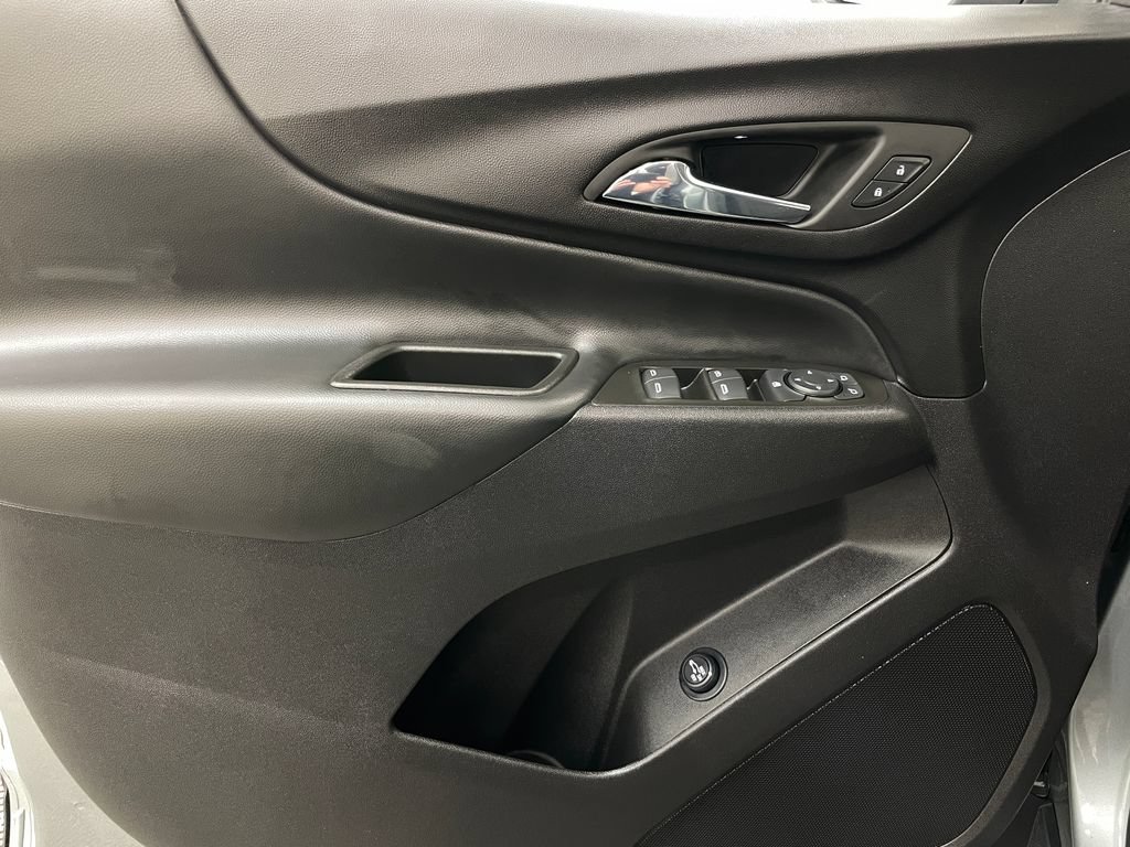 Certified 2024 Chevrolet Equinox LT w/ LPO, Floor Liner Package FWD image 24