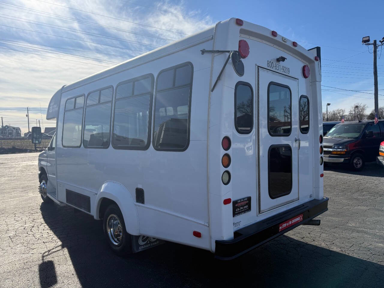 Used 2012 Ford E-450 and Econoline 450 Super Duty w/ Shuttle Bus Prep Pkg image 8