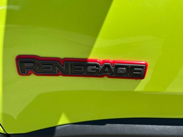 Used 2017 Jeep Renegade Trailhawk w/ Premium Trailhawk Package AWD/4WD image 54